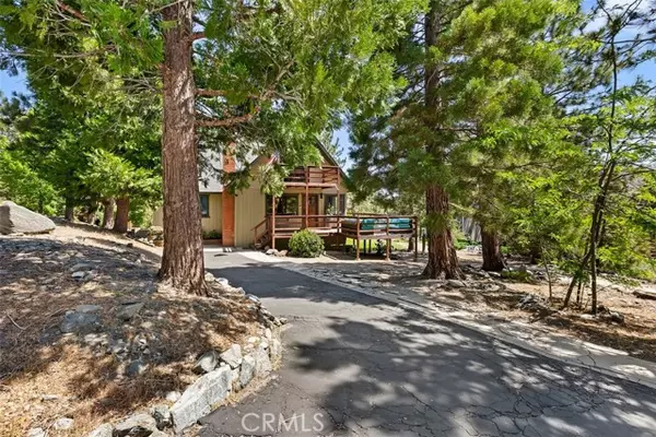 2300 Lausanne DR, Wrightwood, CA 92397