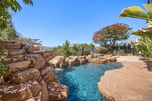 7 Rosana WAY, Coto De Caza, CA 92679