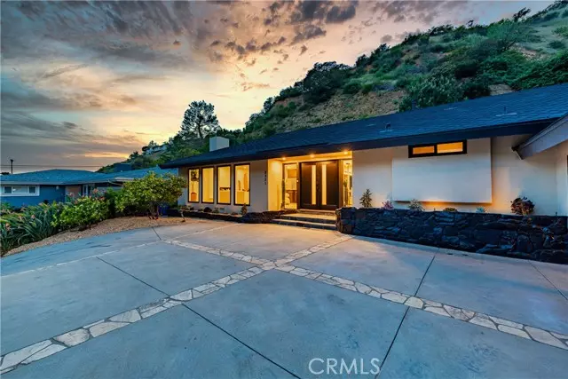 2321 Coldwater Canyon DR, Beverly Hills, CA 90210