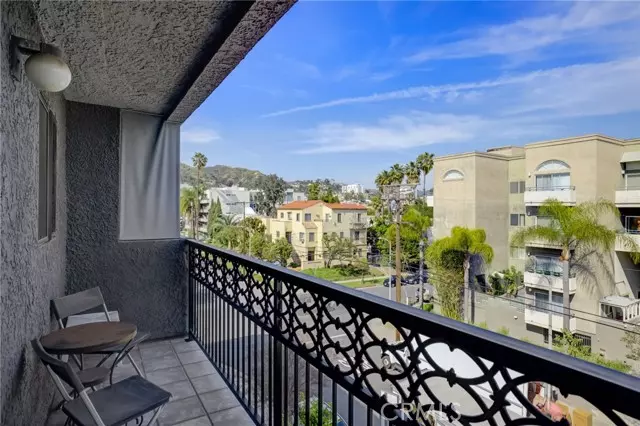 1355 N Sierra Bonita AVE 405, West Hollywood, CA 90046