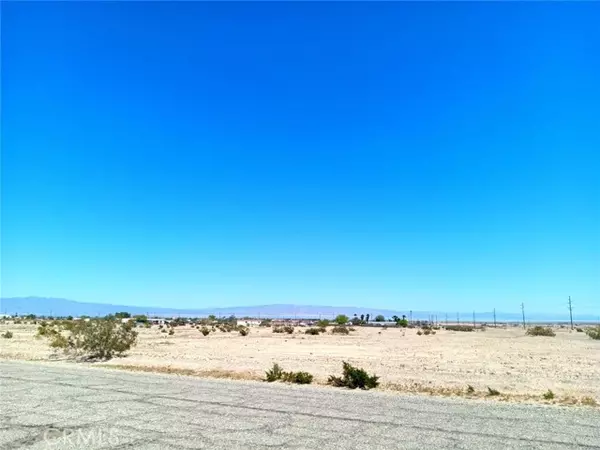 Salton City, CA 92274,1390 Harbor DR