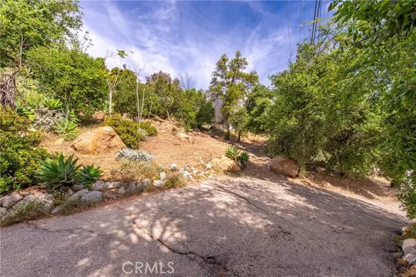 West Hills, CA 91304,8657 VALLEY CIRCLE BLD