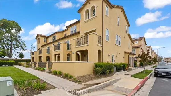 Santa Fe Springs, CA 90670,10415 Satinwood CT