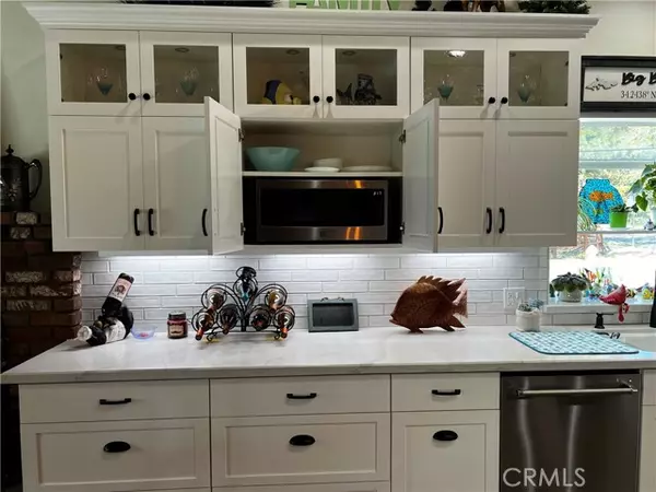 Big Bear Lake, CA 92315,202 Crystal Lake RD