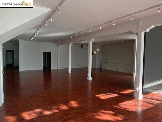 Oakland, CA 94609,424 38th ST