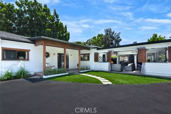 10453 Sarah ST, Toluca Lake, CA 91602