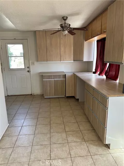 Yucca Valley, CA 92284,55986 Tracy BLD