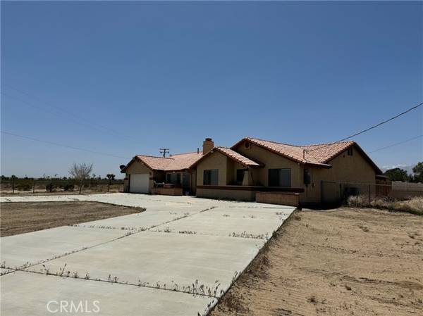 13684 Centola RD, Phelan, CA 92371