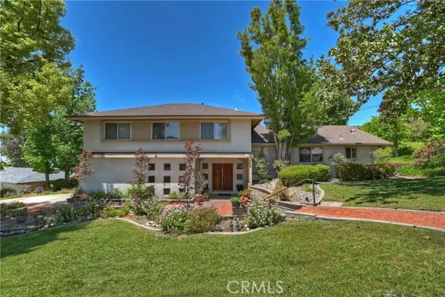 6600 Summit DR, Highland, CA 92346