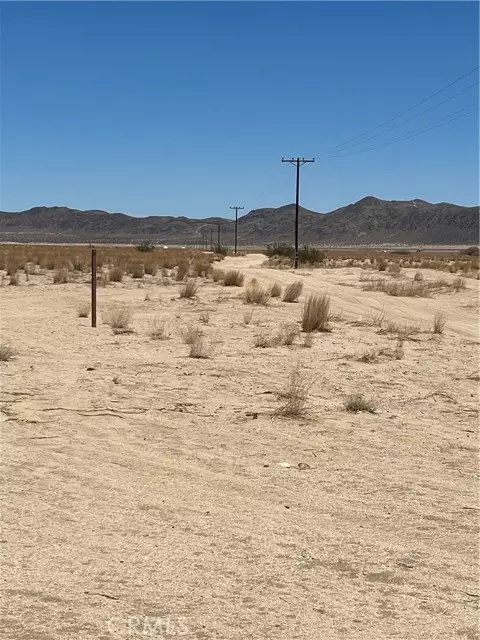 Joshua Tree, CA 92252,5250 Cascade RD