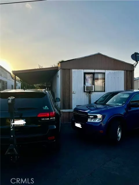 Bellflower, CA 90706,8647 Cedar 8