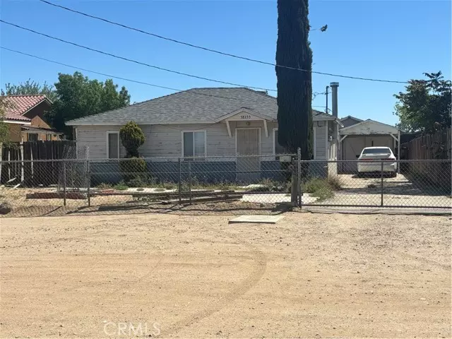 38730 17th St E, Palmdale, CA 93550