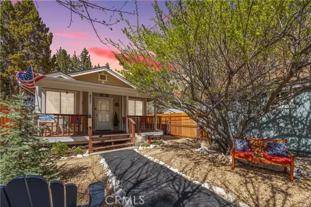 211 Coy LN, Big Bear City, CA 92314