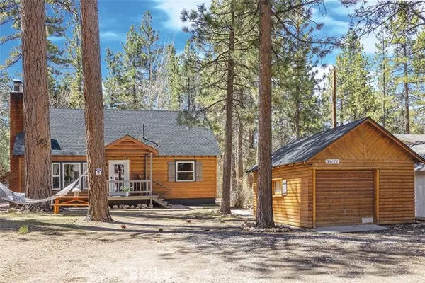 Big Bear Lake, CA 92315,39177 Robin RD