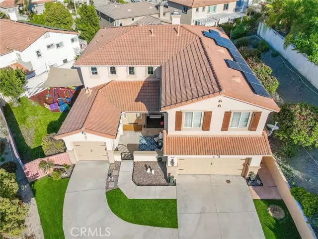 43 Vista Palermo, Lake Elsinore, CA 92532