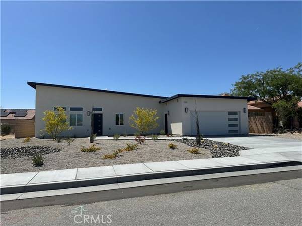 13945 Ramona DR, Desert Hot Springs, CA 92240