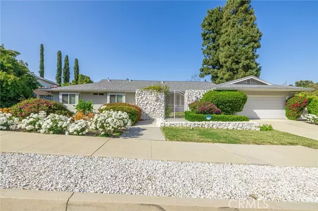 18621 Paseo Nuevo DR, Tarzana, CA 91356