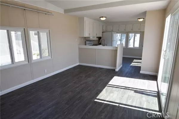 Pacifica, CA 94044,233 Second AVE 32