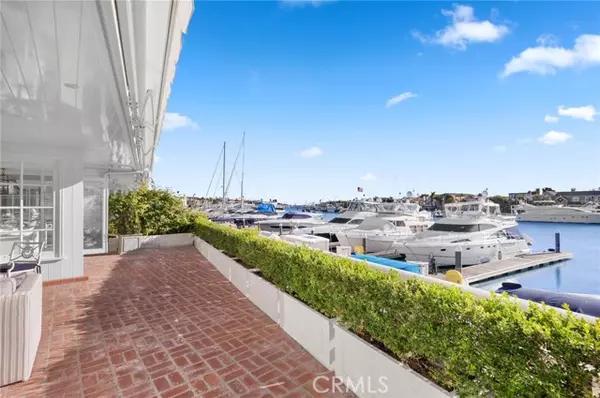 Corona Del Mar, CA 92625,1223 Bayside DR 105