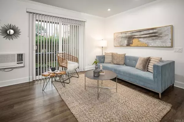 La Jolla, CA 92037,8581 Villa La Jolla DR N