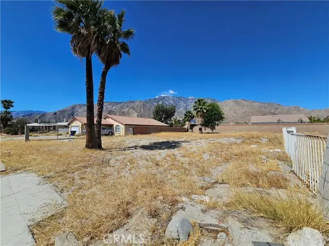 593 W Avenida Cerca, Palm Springs, CA 92262