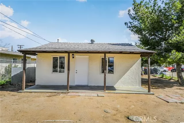 38540 9th ST, Palmdale, CA 93550