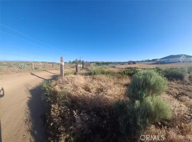 8042 Salem AVE, Oak Hills, CA 92344