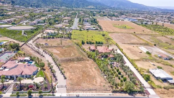 Corona, CA 92881,11631009 Lester Ave