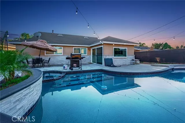 1687 Sunrise WAY, Corona, CA 92882