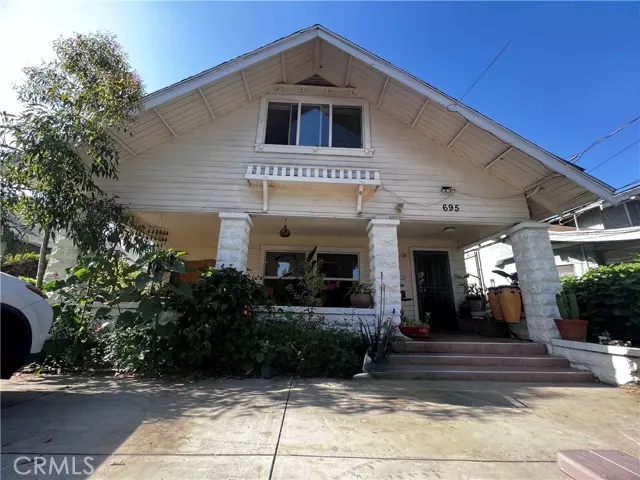 693 Santa Barbara ST, Pasadena, CA 91101