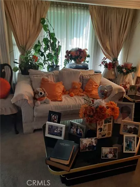 Los Angeles, CA 90016,2413 S Victoria AVE