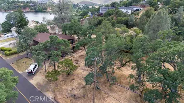 18337 N Shore DR, Hidden Valley Lake, CA 95467