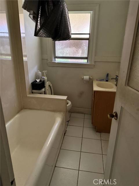 Oakland, CA 94601,2123 High ST