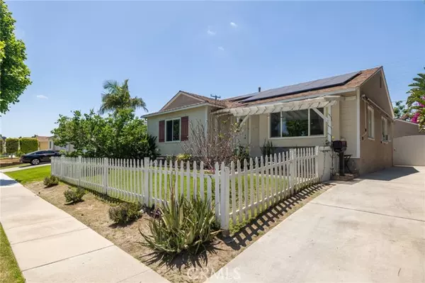 4223 Hackett AVE, Lakewood, CA 90713