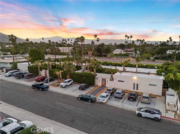 550 E Cottonwood RD, Palm Springs, CA 92262