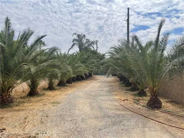 Jurupa Valley, CA 92509,3865 Fox Tail LN
