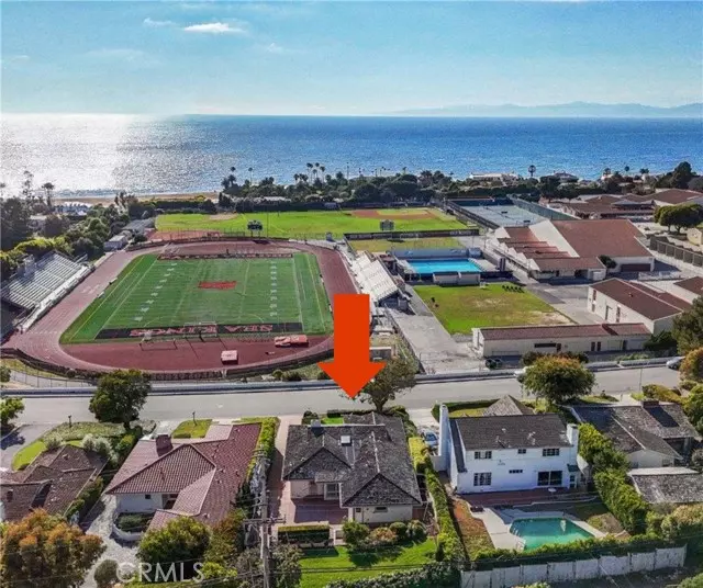 2112 Via Pacheco, Palos Verdes Estates, CA 90274