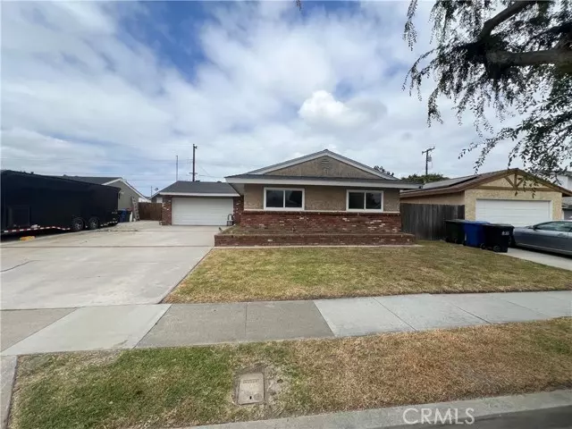 10401 Whirlaway ST, Cypress, CA 90630