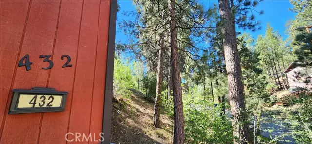 432 Gold Mountain DR, Big Bear City, CA 92314