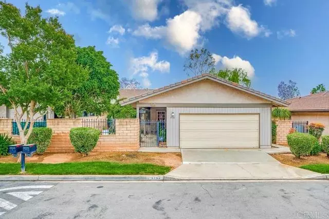 2762 Apple Orchard LN, Riverside, CA 92506