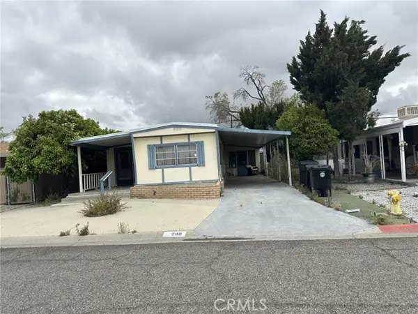 290 Santa Clara CIR, Hemet, CA 92543