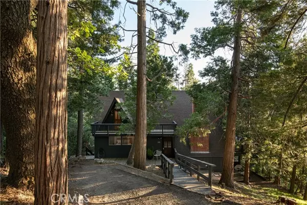 Lake Arrowhead, CA 92352,399 Rainier RD