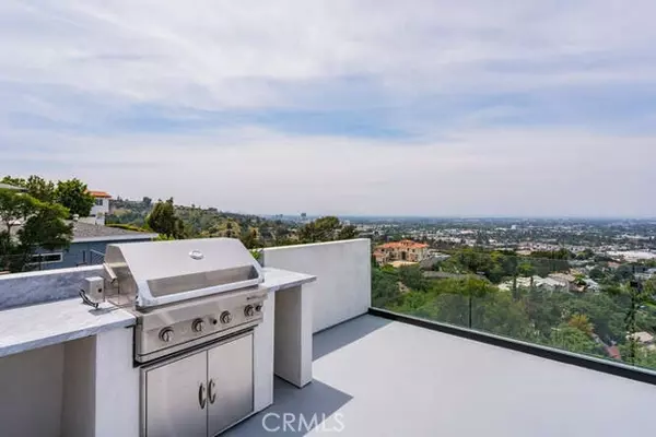 Sherman Oaks, CA 91423,3859 Sherwood PL