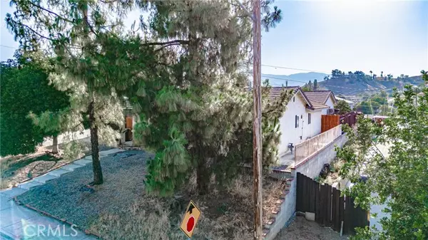 Lake Elsinore, CA 92530,307 Mohr ST