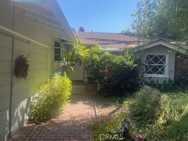 Woodland Hills, CA 91367,22816 Erwin ST