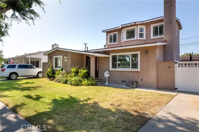 5817 E Walton ST, Long Beach, CA 90815