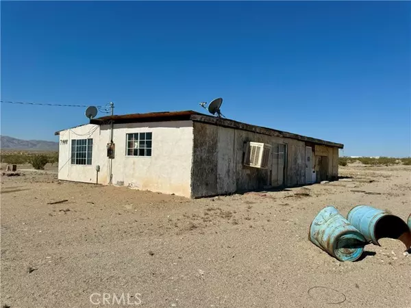 Twentynine Palms, CA 92277,71988 Ed Dee RD