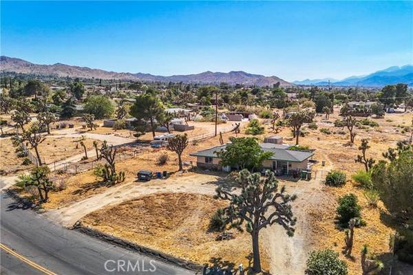 7736 Joshua LN, Yucca Valley, CA 92284