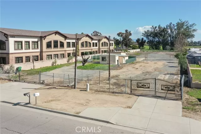 Murrieta, CA 92562,41850 Ivy ST