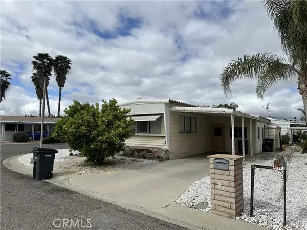 101 Santa Clara CIR, Hemet, CA 92543